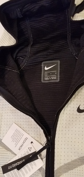 Nike sweatshirt - Picture 7 of 7